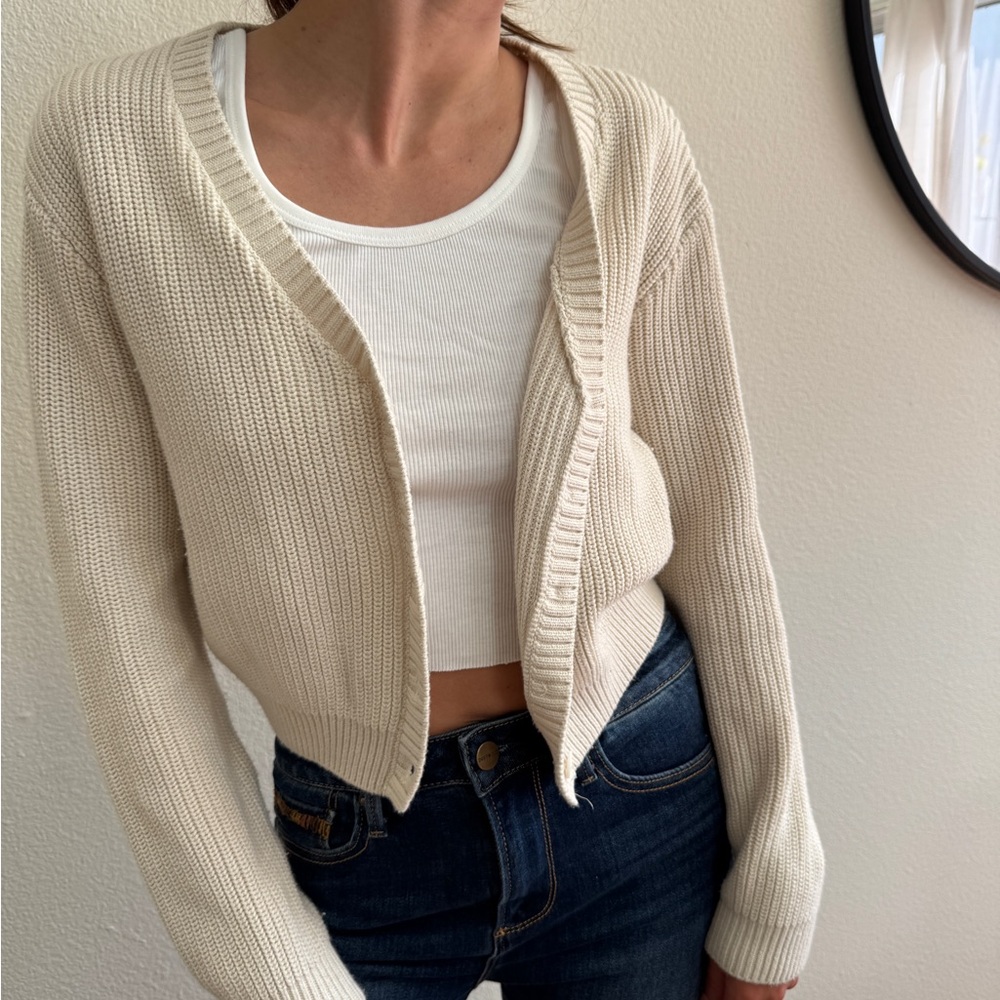 Brandy Melville Cream Knit Women's Sweater